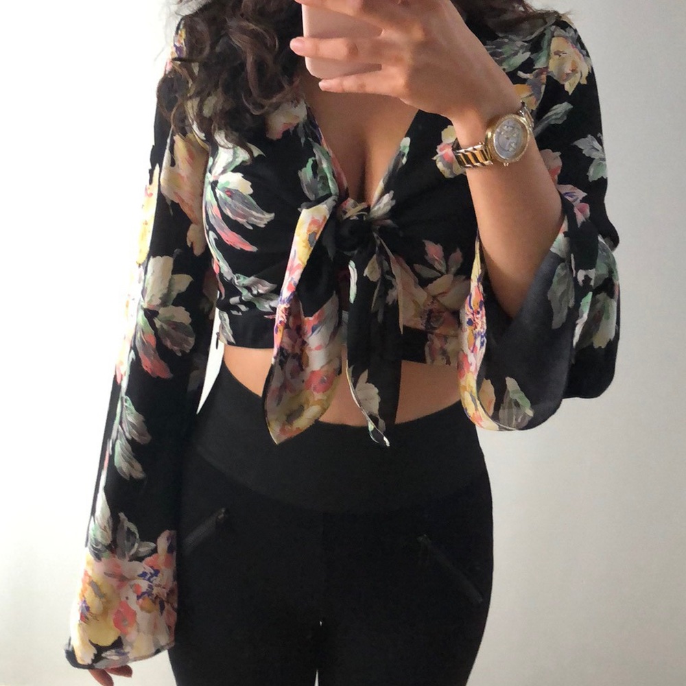 Floral Cropped Bell Sleeve Blouse